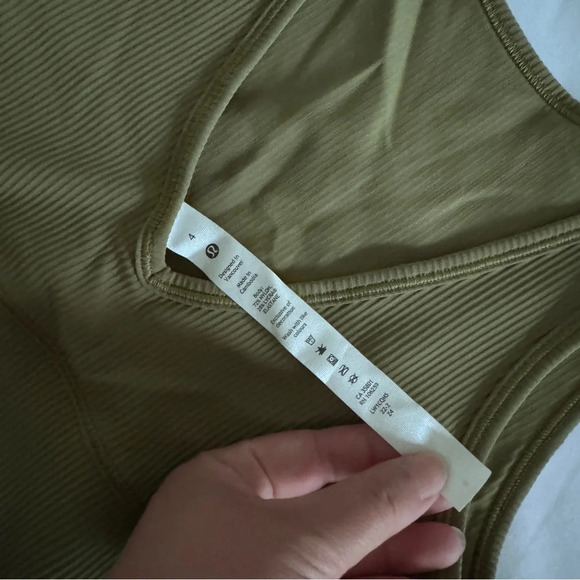 🆕💚 Lululemon Power Pivot Tank Ribbed - Bronze Green - Picture 9 of 12